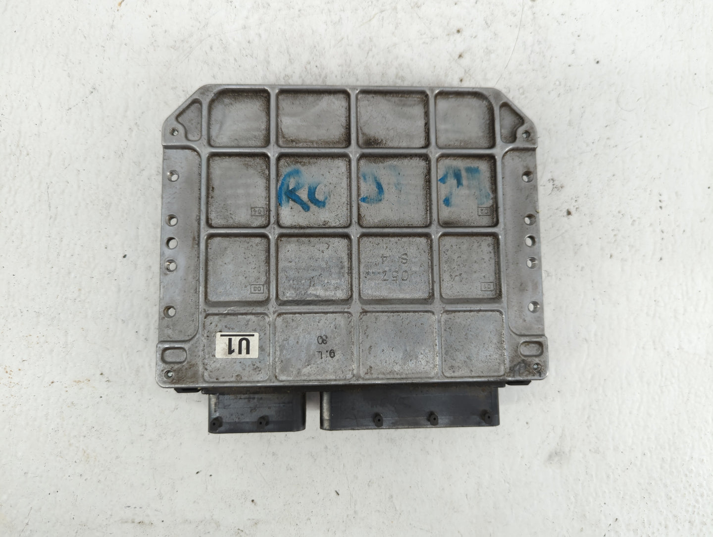 2010 Toyota Prius PCM Engine Control Computer ECU ECM PCU OEM P/N:89661-47262 Fits OEM Used Auto Parts - Oemusedautoparts1.c