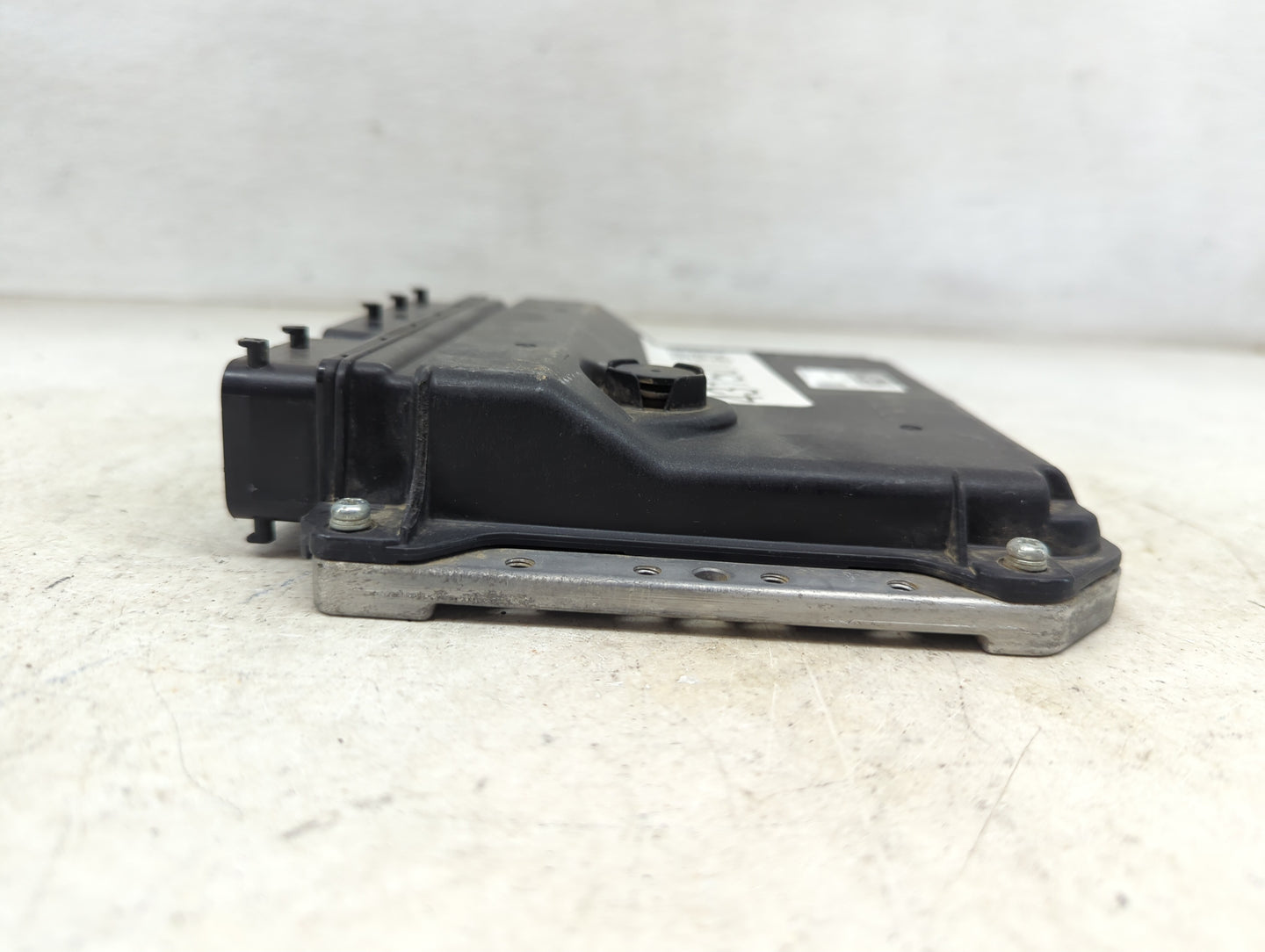 2010 Toyota Prius PCM Engine Control Computer ECU ECM PCU OEM P/N:275400-2450 89661-47262 Fits OEM Used Auto Parts - Oemused