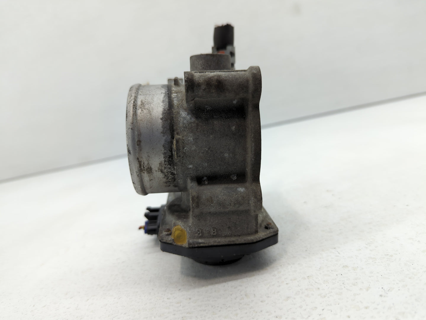 2010-2022 Toyota Prius Throttle Body Fits Fits 2010 2011 2012 2013 2014 2015 2016 2017 2018 2019 2020 2021 2022 OEM Used Aut