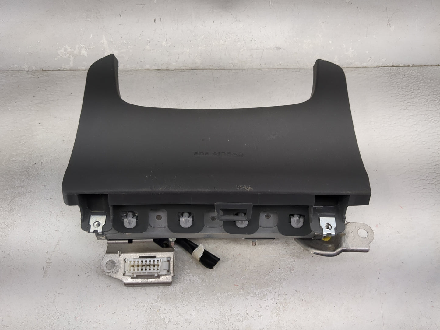 2010-2015 Toyota Prius Air Bag Driver Left Knee OEM P/N:6B4633709M83 Fits Fits 2010 2011 2012 2013 2014 2015 OEM Used Auto P