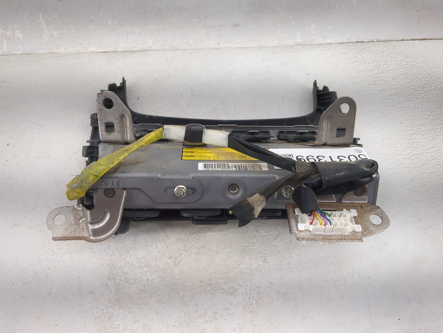 2010-2015 Toyota Prius Air Bag Driver Left Knee OEM P/N:6B4633709M83 Fits Fits 2010 2011 2012 2013 2014 2015 OEM Used Auto P