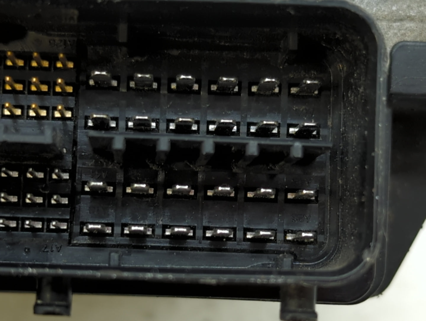 2010 Toyota Prius PCM Engine Control Computer ECU ECM PCU OEM P/N:89661-47262 89661-47261 Fits OEM Used Auto Parts - Oemused