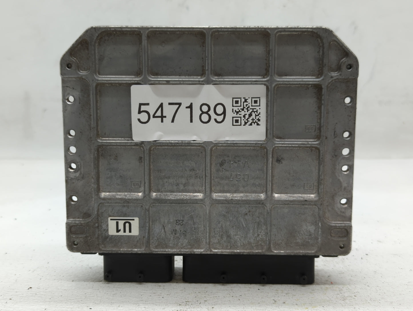 2010 Toyota Prius PCM Engine Control Computer ECU ECM PCU OEM P/N:89661-47262 89661-47261 Fits OEM Used Auto Parts - Oemused