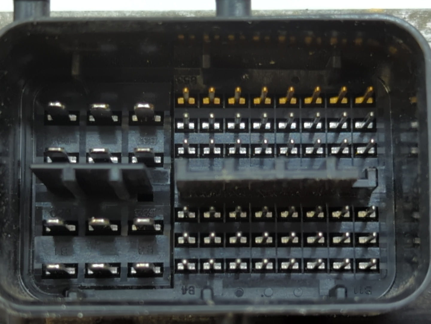 2010 Toyota Prius PCM Engine Control Computer ECU ECM PCU OEM P/N:89661-47262 89661-47261 Fits OEM Used Auto Parts - Oemused