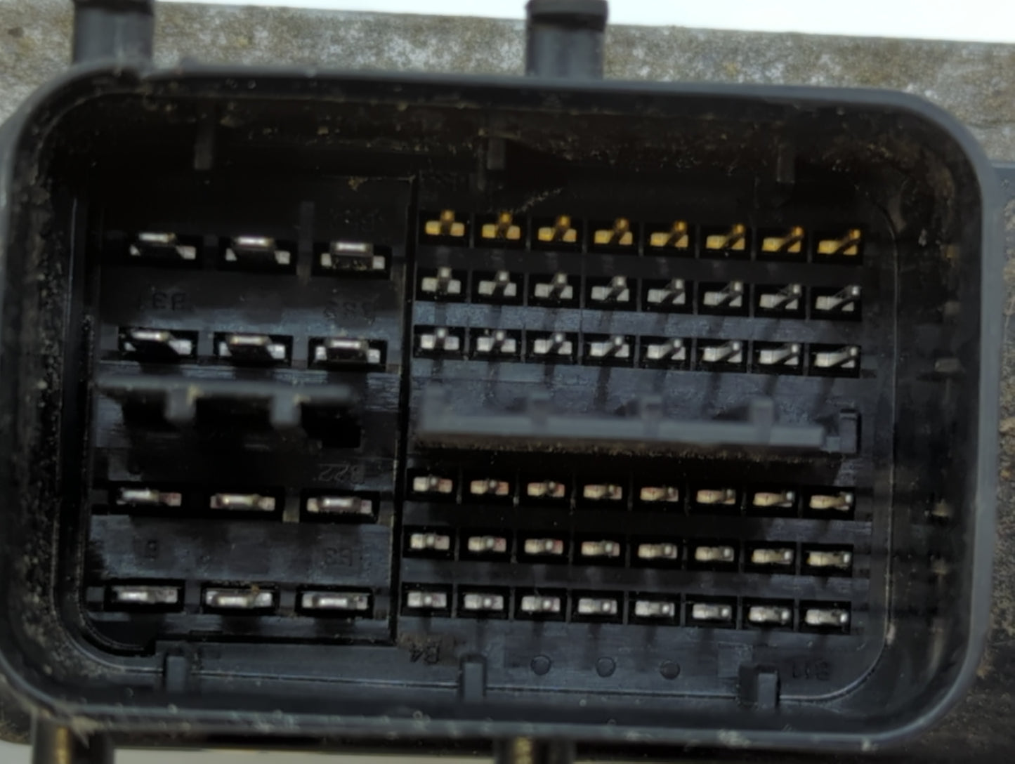 2010 Toyota Prius PCM Engine Control Computer ECU ECM PCU OEM P/N:89661-47262 Fits OEM Used Auto Parts - Oemusedautoparts1.c