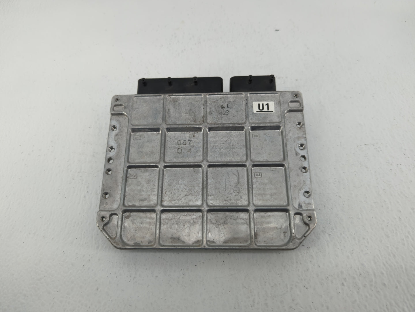 2010 Toyota Prius PCM Engine Control Computer ECU ECM PCU OEM P/N:89661-47262 Fits OEM Used Auto Parts - Oemusedautoparts1.c
