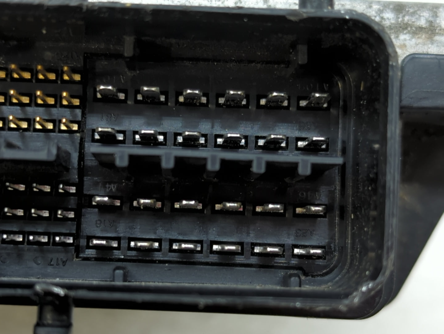 2010 Toyota Prius PCM Engine Control Computer ECU ECM PCU OEM P/N:89661-47262 Fits OEM Used Auto Parts - Oemusedautoparts1.c