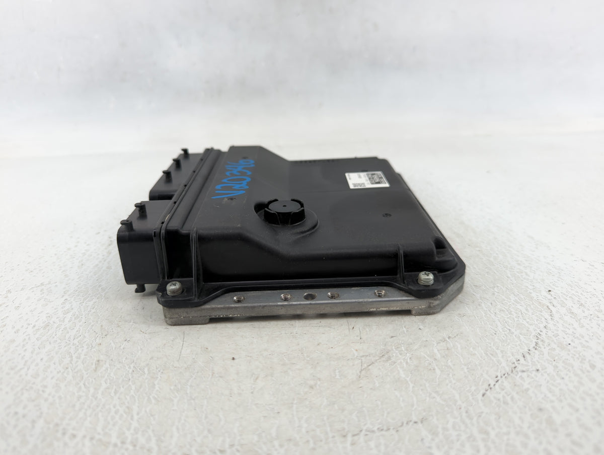 2010 Toyota Prius PCM Engine Control Computer ECU ECM PCU OEM P/N:89661-47262 89661-47261 OEM Used Auto Parts - Oemusedautop