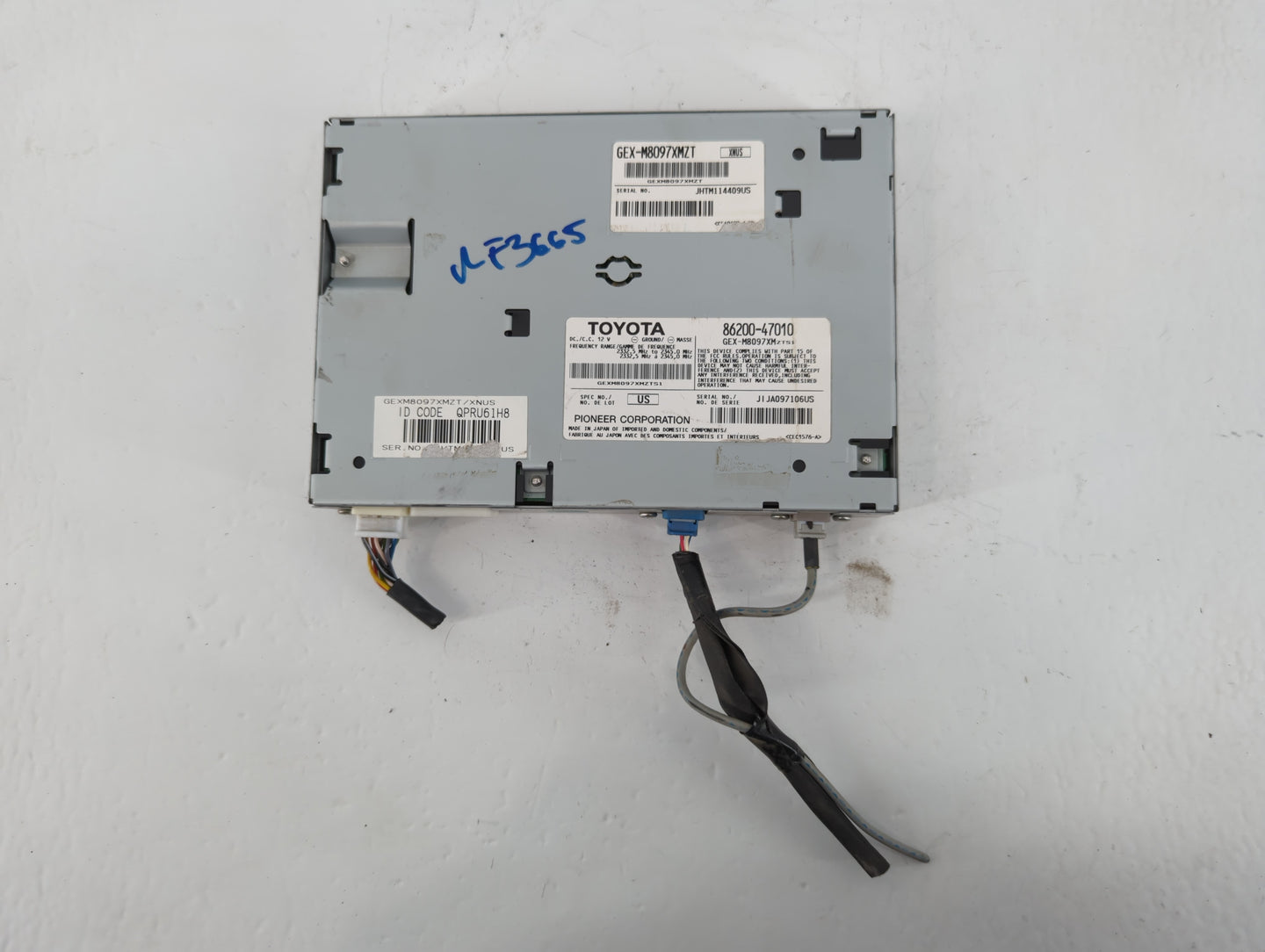 2010-2011 Toyota Prius Am Fm Cd Player Radio Receiver - Oemusedautoparts1.com