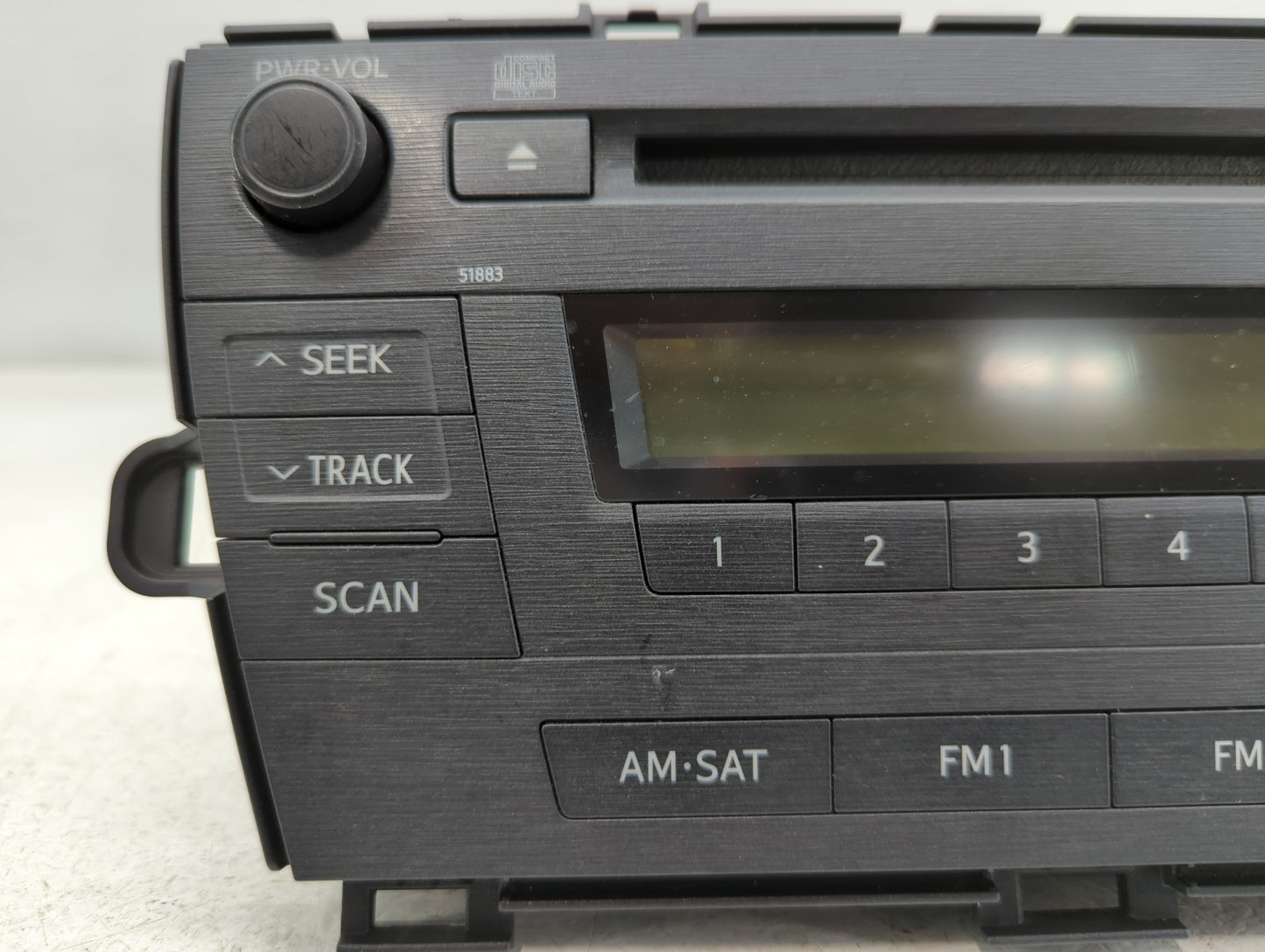 2010-2011 Toyota Prius Radio AM FM Cd Player Receiver Replacement P/N:86120-47290 Fits Fits 2010 2011 OEM Used Auto Parts - 