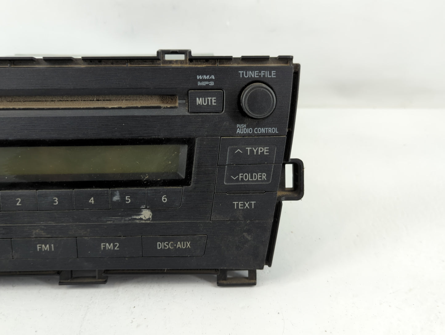 2010-2011 Toyota Prius Radio AM FM Cd Player Receiver Replacement P/N:86120-47290 Fits Fits 2010 2011 OEM Used Auto Parts - 