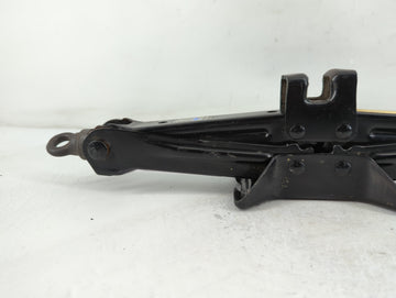 2010 Toyota Prius Spare Scissor Car Jack