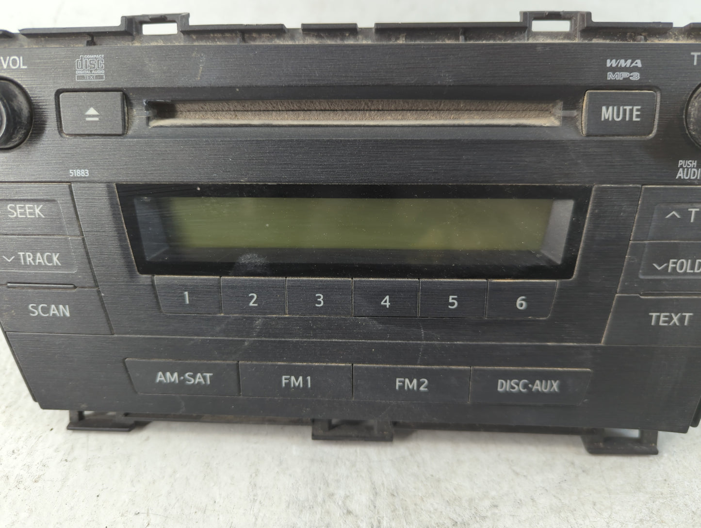 2010-2011 Toyota Prius Radio AM FM Cd Player Receiver Replacement P/N:86120-47290 Fits Fits 2010 2011 OEM Used Auto Parts - 