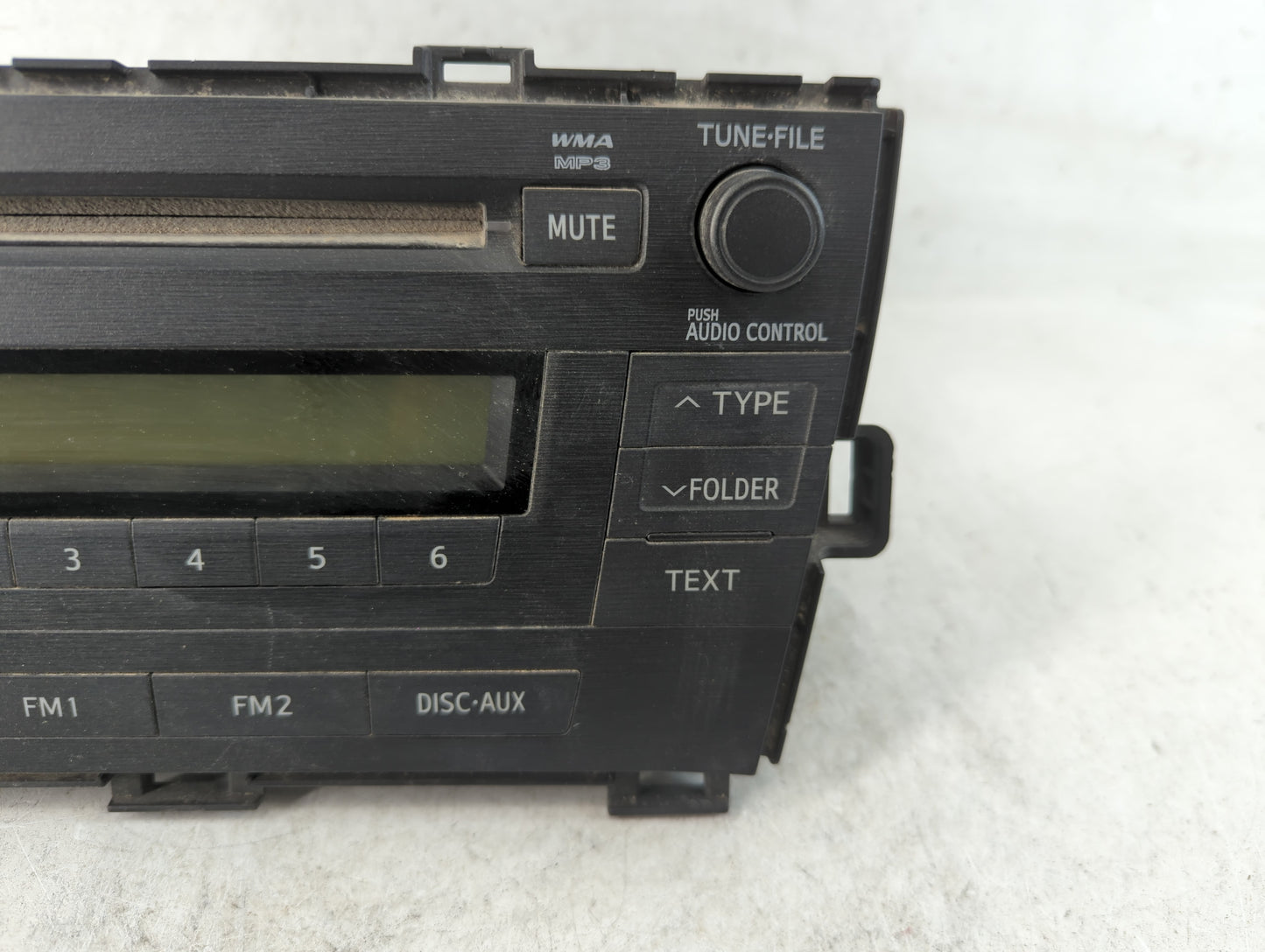 2010-2011 Toyota Prius Radio AM FM Cd Player Receiver Replacement P/N:86120-47290 Fits Fits 2010 2011 OEM Used Auto Parts - 
