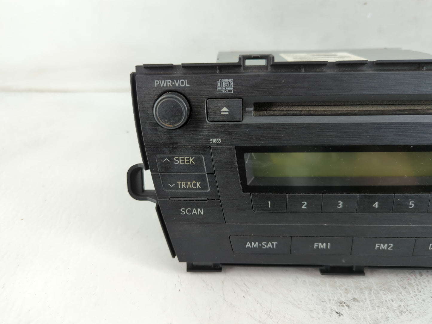2010-2011 Toyota Prius Radio AM FM Cd Player Receiver Replacement P/N:86120-47290 Fits Fits 2010 2011 OEM Used Auto Parts - 