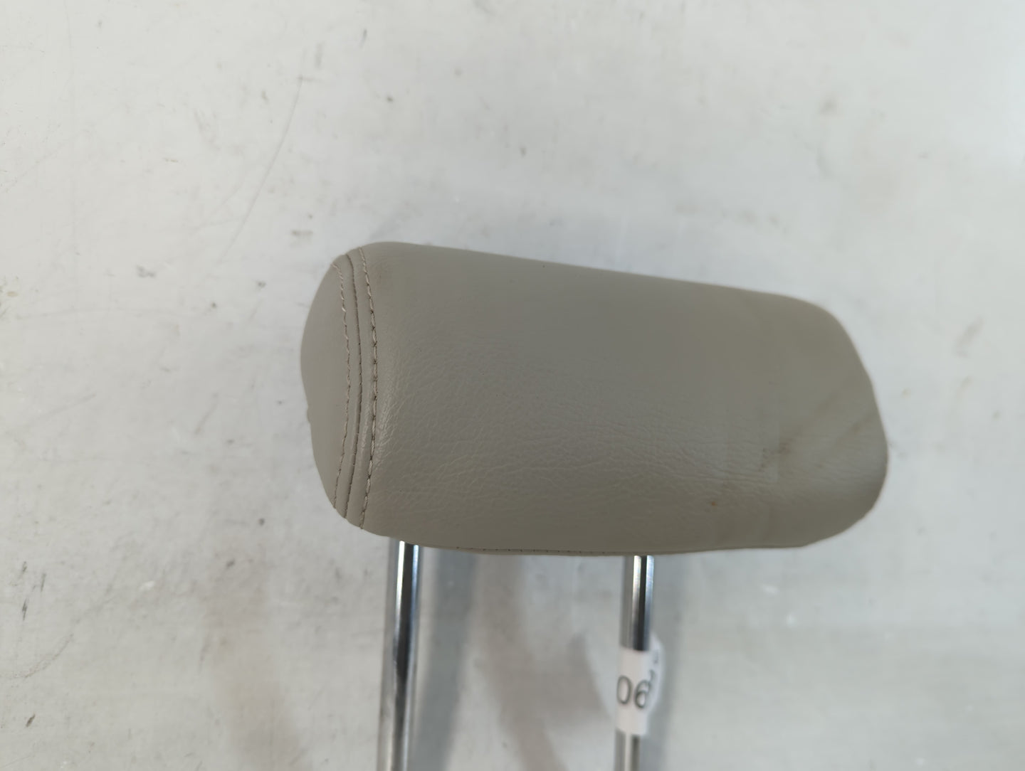 2010-2011 Toyota Prius Center Floor Console Fits Fits 2010 2011 OEM Used Auto Parts - Oemusedautoparts1.com