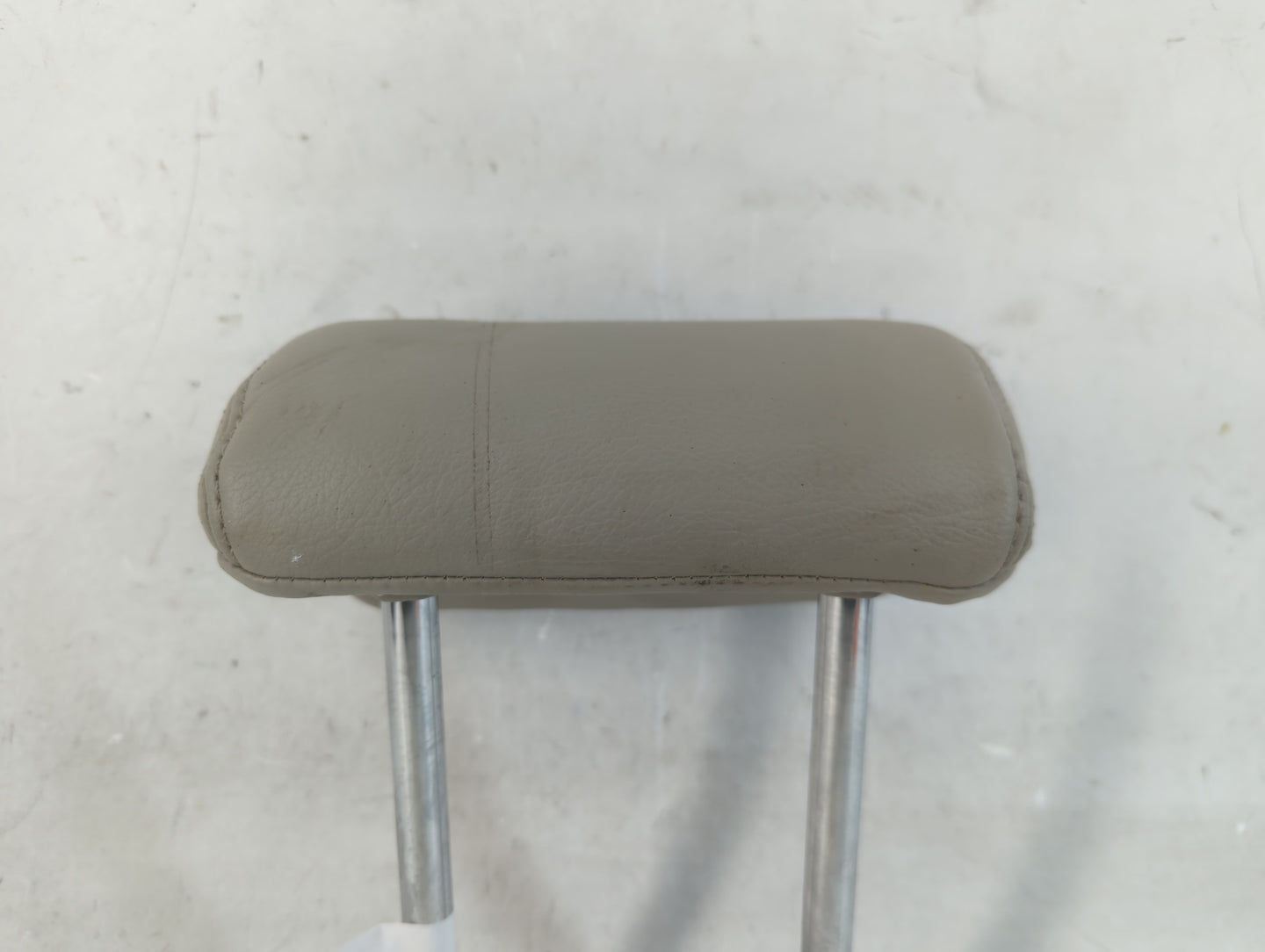 2010-2011 Toyota Prius Center Floor Console Fits Fits 2010 2011 OEM Used Auto Parts - Oemusedautoparts1.com