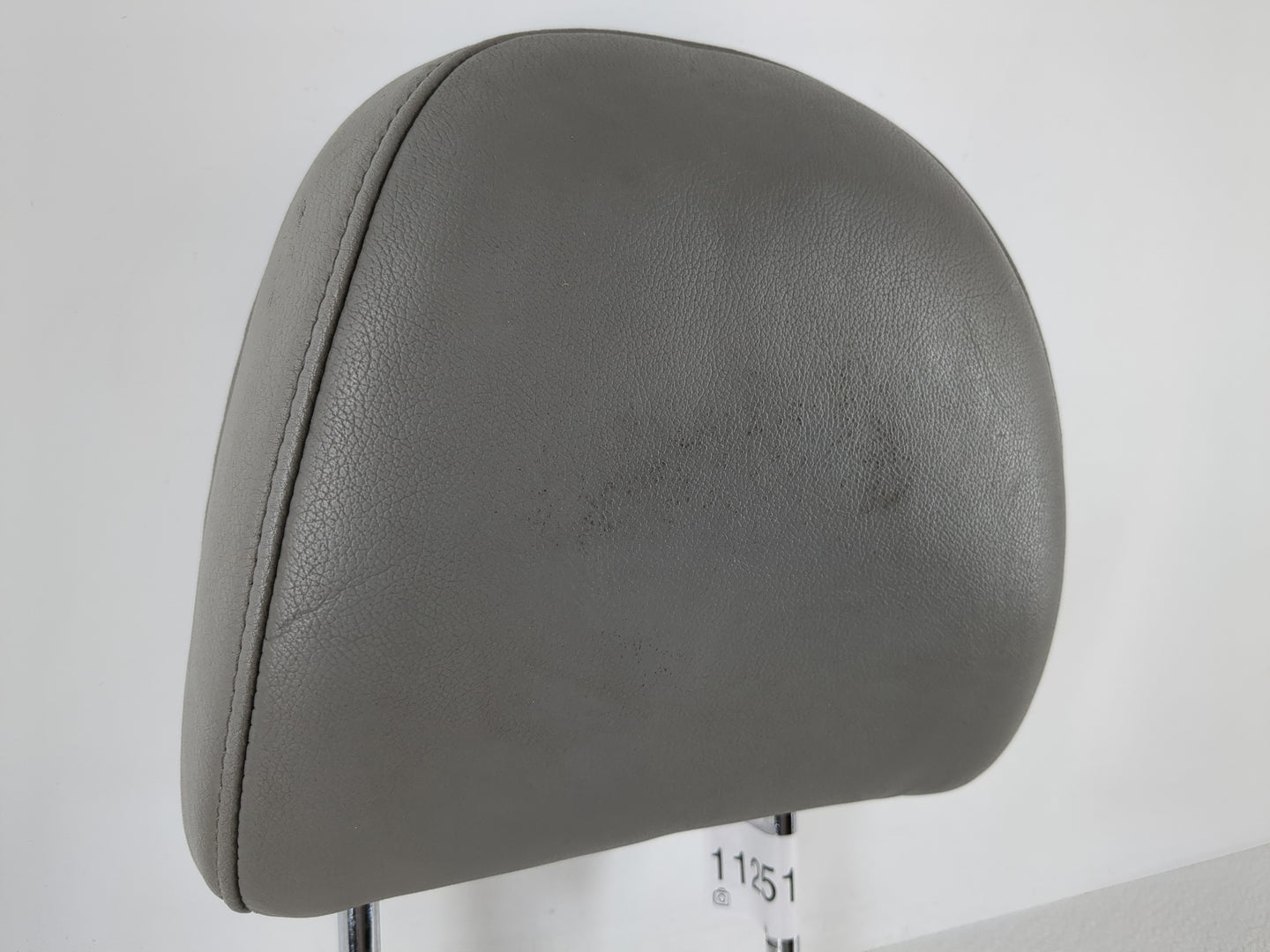 2009-2012 Toyota Rav4 Headrest Head Rest Front Driver Passenger Seat Fits Fits 2009 2010 2011 2012 OEM Used Auto Parts - Oem