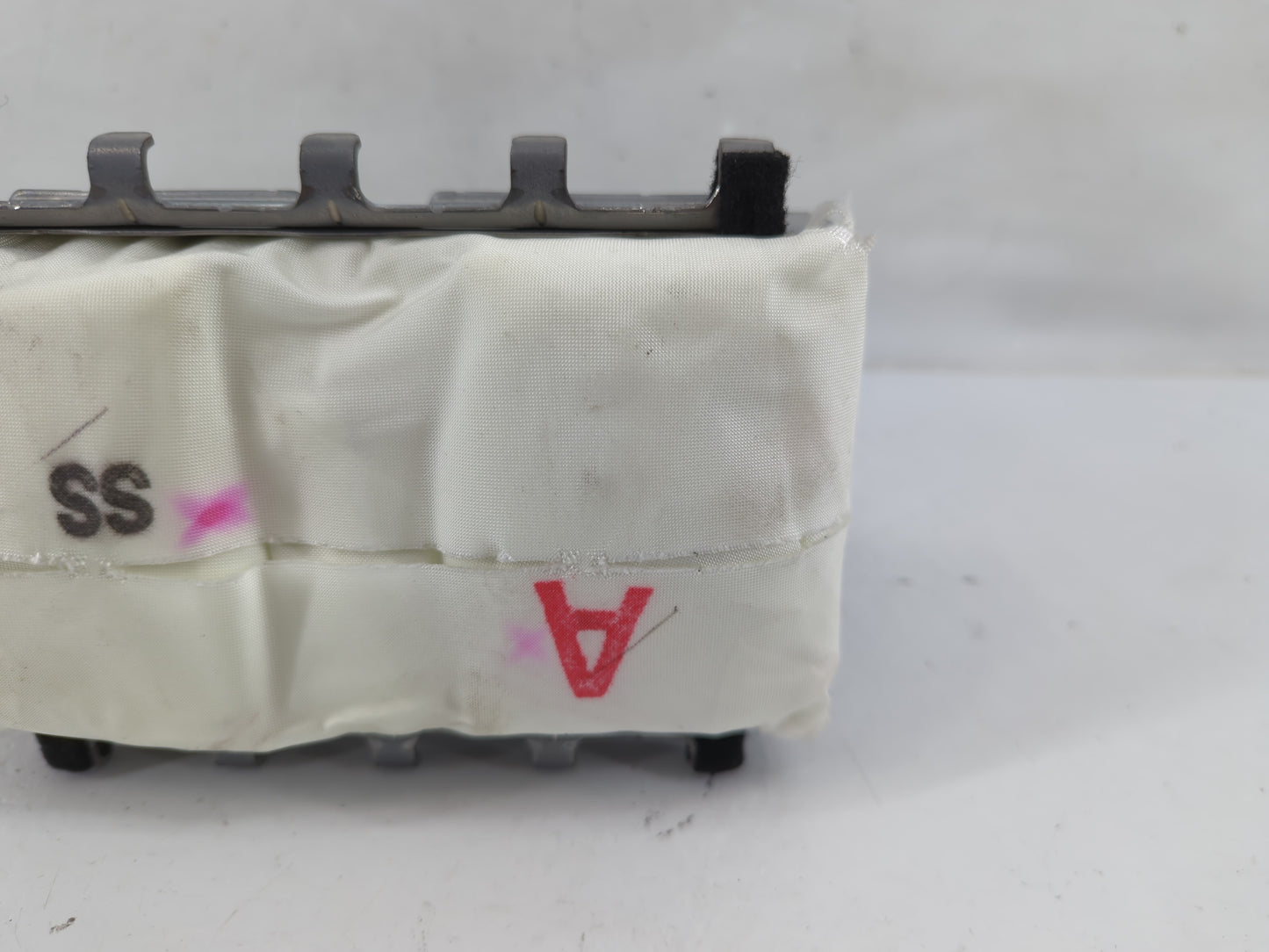 2006-2013 Toyota Rav4 Air Bag Passenger Right Dashboard OEM P/N:Y20L0196002 Fits Fits 2006 2007 2008 2009 2010 2011 2013 OEM