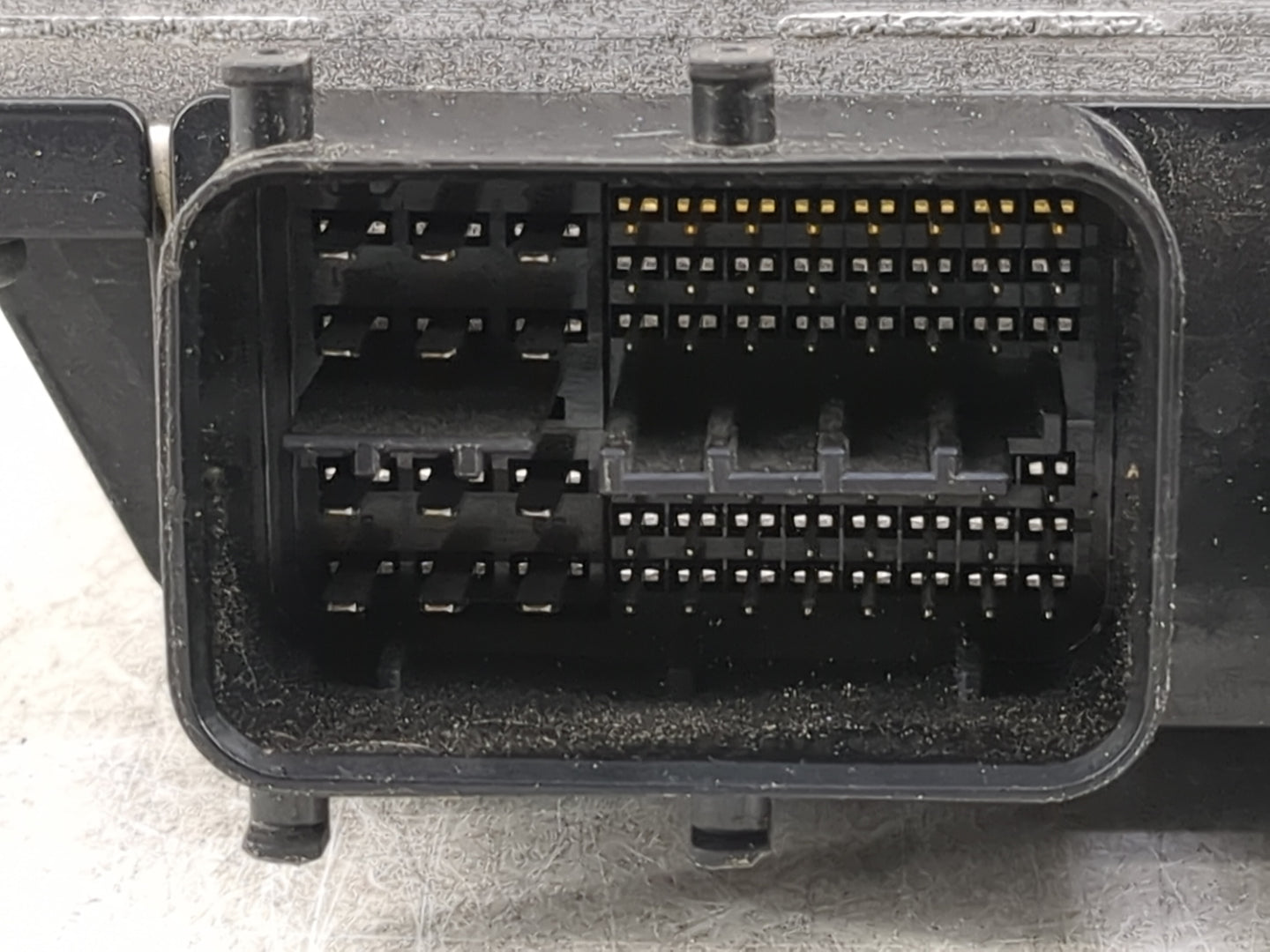 2009-2010 Toyota Rav4 PCM Engine Control Computer ECU ECM PCU OEM P/N:89661-42J81 Fits Fits 2009 2010 OEM Used Auto Parts - 