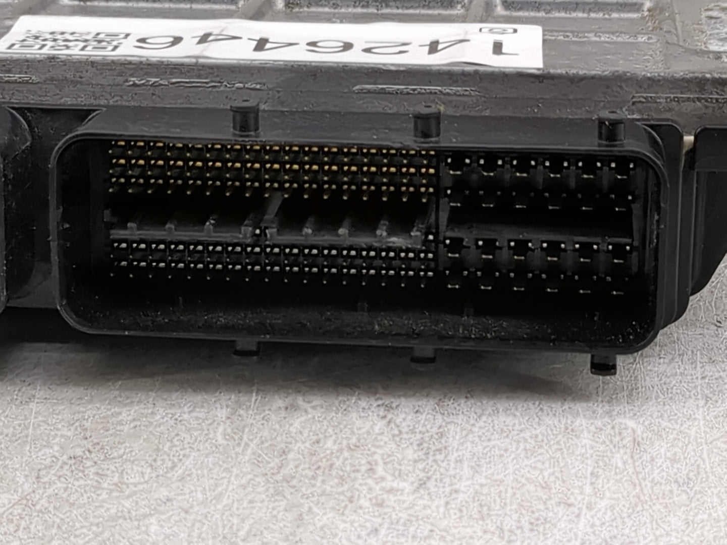 2009-2010 Toyota Rav4 PCM Engine Control Computer ECU ECM PCU OEM P/N:89661-42J81 Fits Fits 2009 2010 OEM Used Auto Parts - 