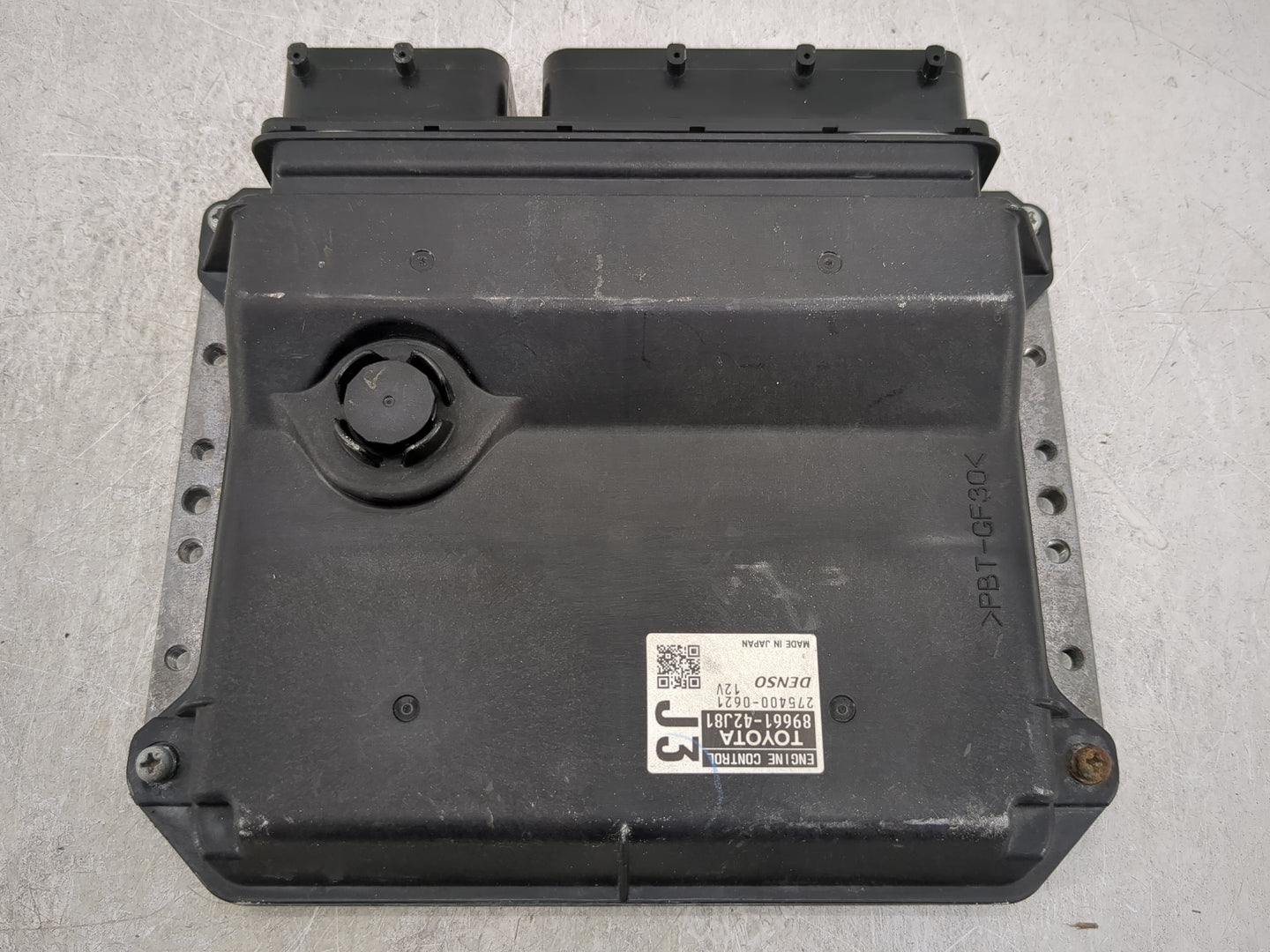 2009-2010 Toyota Rav4 PCM Engine Control Computer ECU ECM PCU OEM P/N:89661-42J81 Fits Fits 2009 2010 OEM Used Auto Parts - 