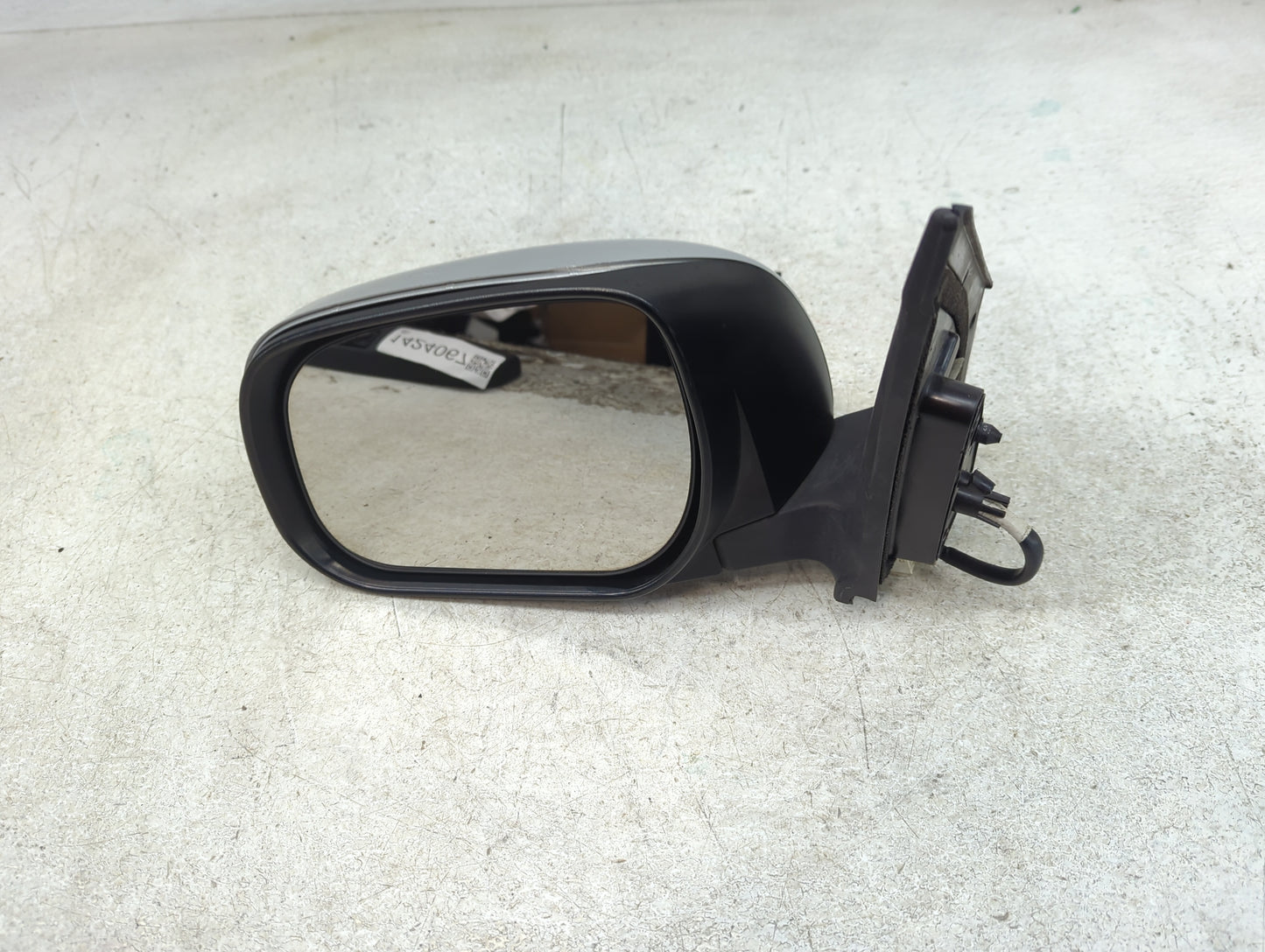 2009-2012 Toyota Rav4 Driver Side View Mirror - Left Door Mirror OEM Used - Oemusedautoparts1.com