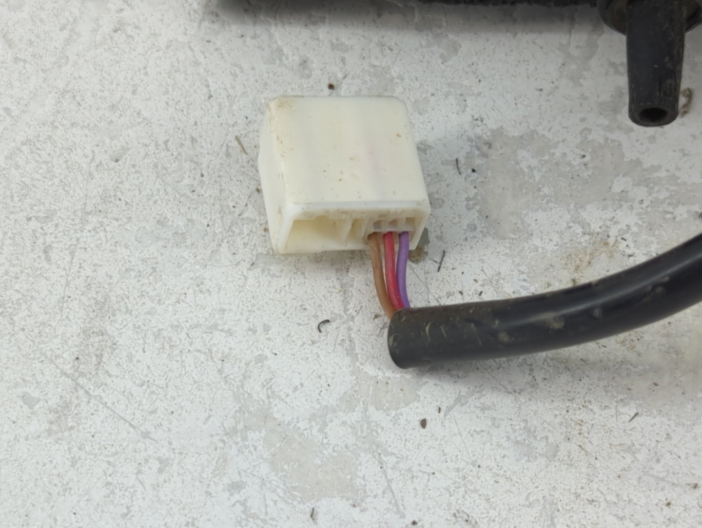 2009-2012 Toyota Rav4 Passenger Side View Mirror - Right Door Mirror OEM Used - Oemusedautoparts1.com