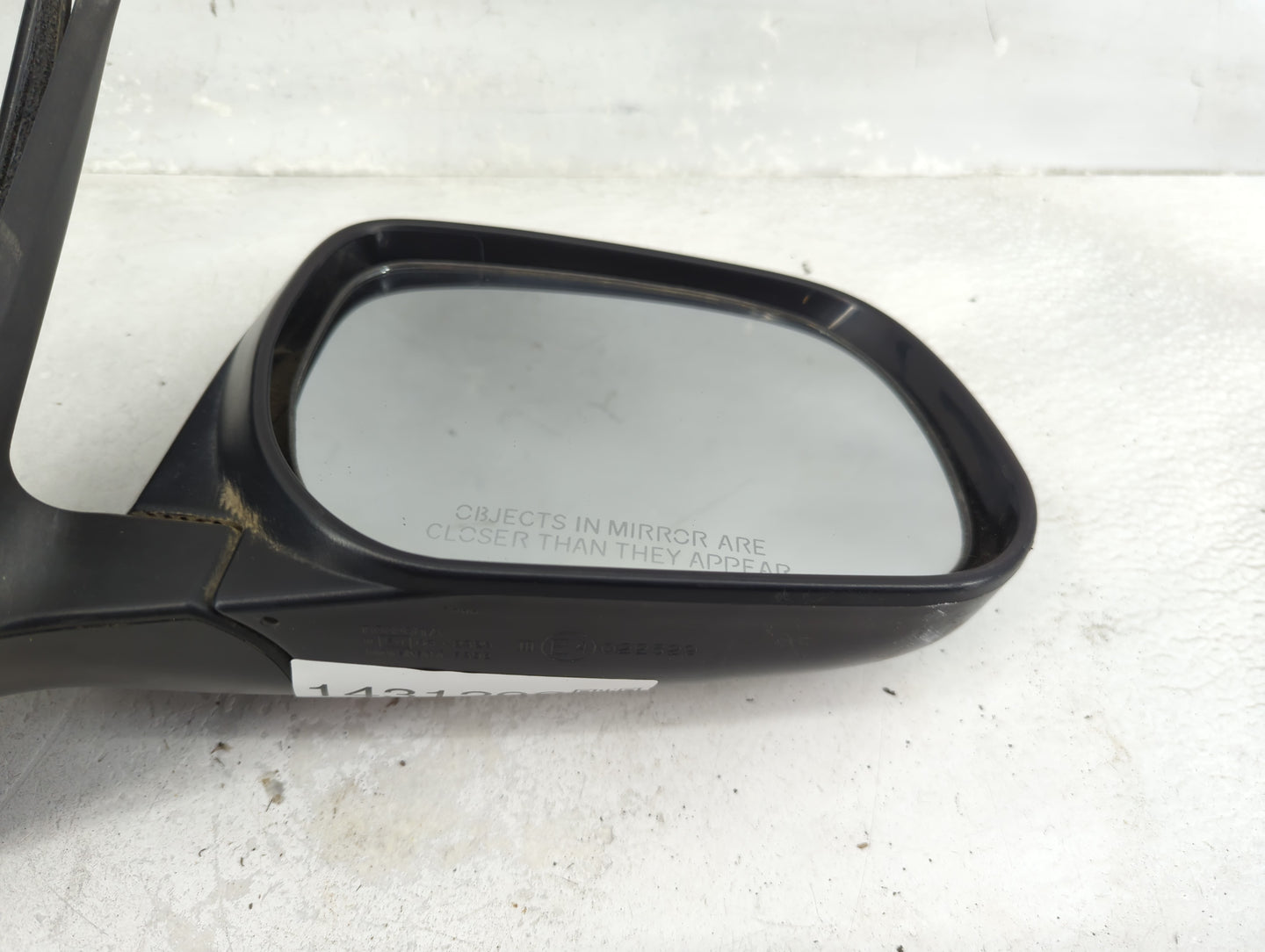 2009-2012 Toyota Rav4 Passenger Side View Mirror - Right Door Mirror OEM Used - Oemusedautoparts1.com