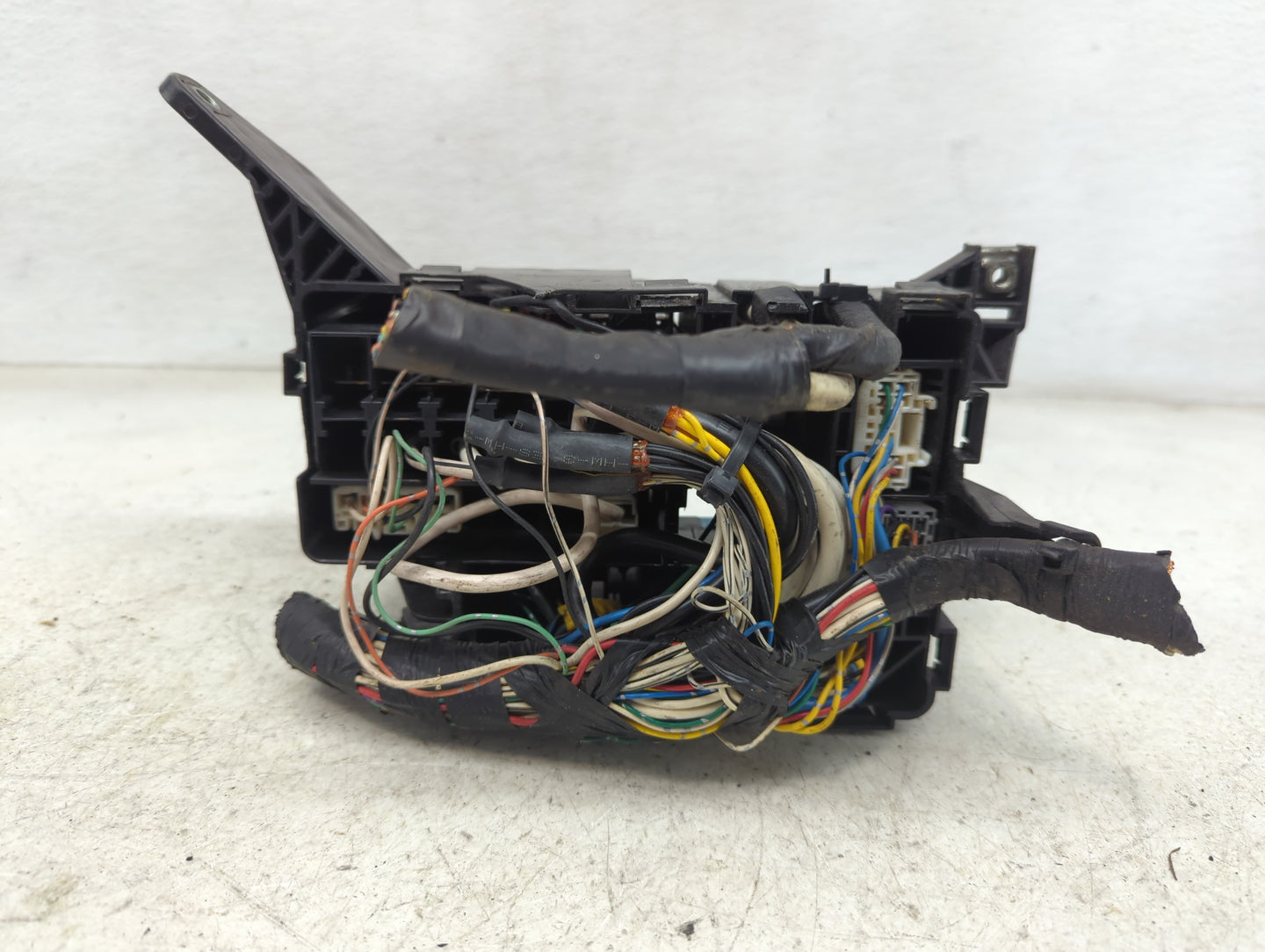 2006-2012 Toyota Rav4 Fusebox Fuse Box Panel Relay Module P/N:82666-PPE Fits Fits 2006 2007 2008 2009 2010 2011 2012 OEM Use