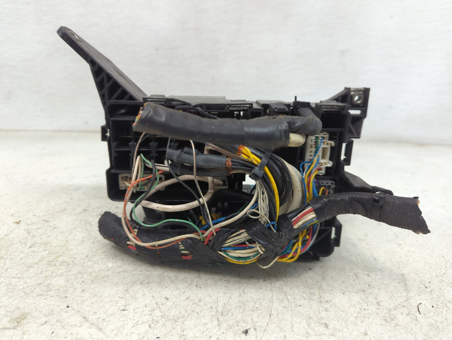 2006-2012 Toyota Rav4 Fusebox Fuse Box Panel Relay Module P/N:82666-PPE Fits Fits 2006 2007 2008 2009 2010 2011 2012 OEM Use