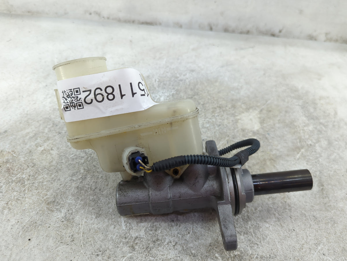 2006-2018 Toyota Rav4 Brake Master Cylinder 1511892 - Oemusedautoparts1.com