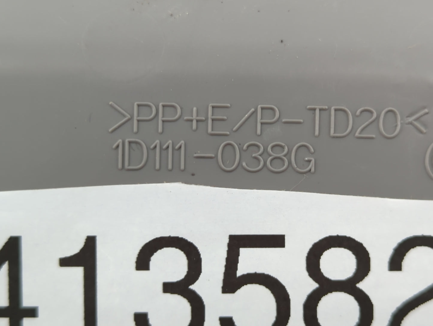 2010 Toyota Rav4 Overhead Roof Console Grey - Oemusedautoparts1.com