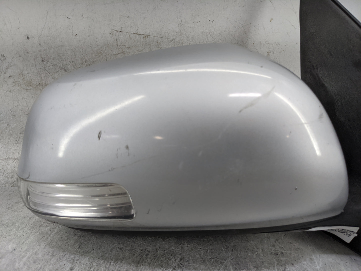2009-2012 Toyota Rav4 Passenger Side View Mirror - Right Door Mirror OEM Used - Oemusedautoparts1.com