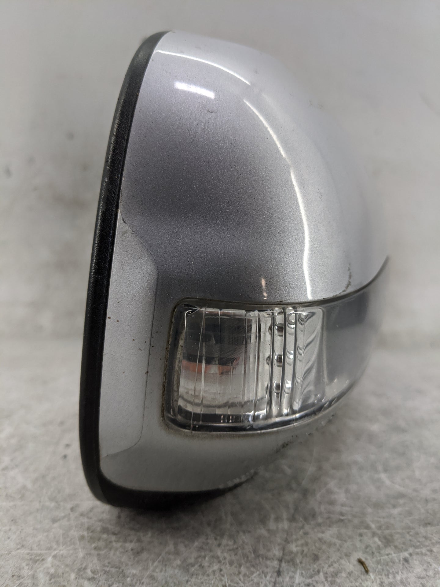 2009-2012 Toyota Rav4 Passenger Side View Mirror - Right Door Mirror OEM Used - Oemusedautoparts1.com
