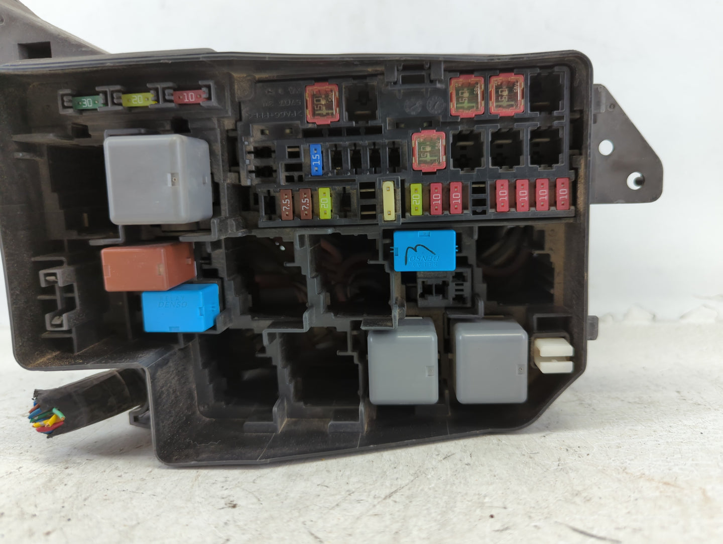 2006-2012 Toyota Rav4 Fusebox Fuse Box Panel Relay Module P/N:82662-0R040 Fits Fits 2006 2007 2008 2009 2010 2011 2012 OEM U