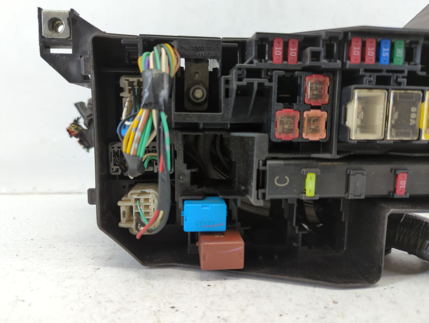 2006-2012 Toyota Rav4 Fusebox Fuse Box Panel Relay Module P/N:82662-0R010 Fits Fits 2006 2007 2008 2009 2010 2011 2012 OEM U