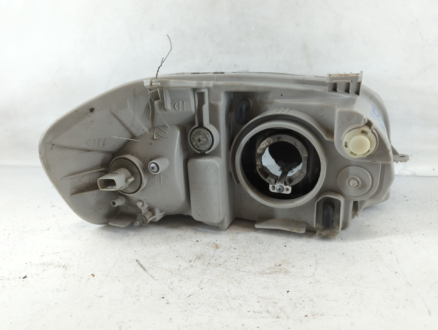 2009-2012 Toyota Rav4 Passenger Right Oem Head Light Headlight Lamp - Oemusedautoparts1.com