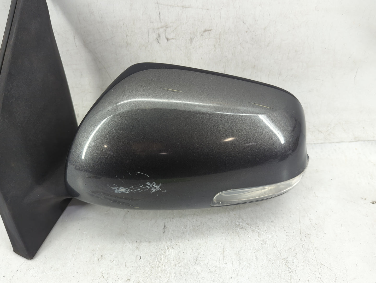 2009-2012 Toyota Rav4 Driver Side View Mirror - Left Door Mirror OEM Used - Oemusedautoparts1.com
