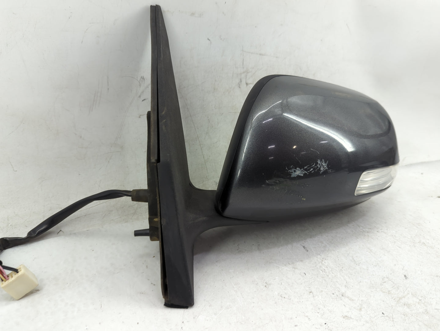 2009-2012 Toyota Rav4 Driver Side View Mirror - Left Door Mirror OEM Used - Oemusedautoparts1.com