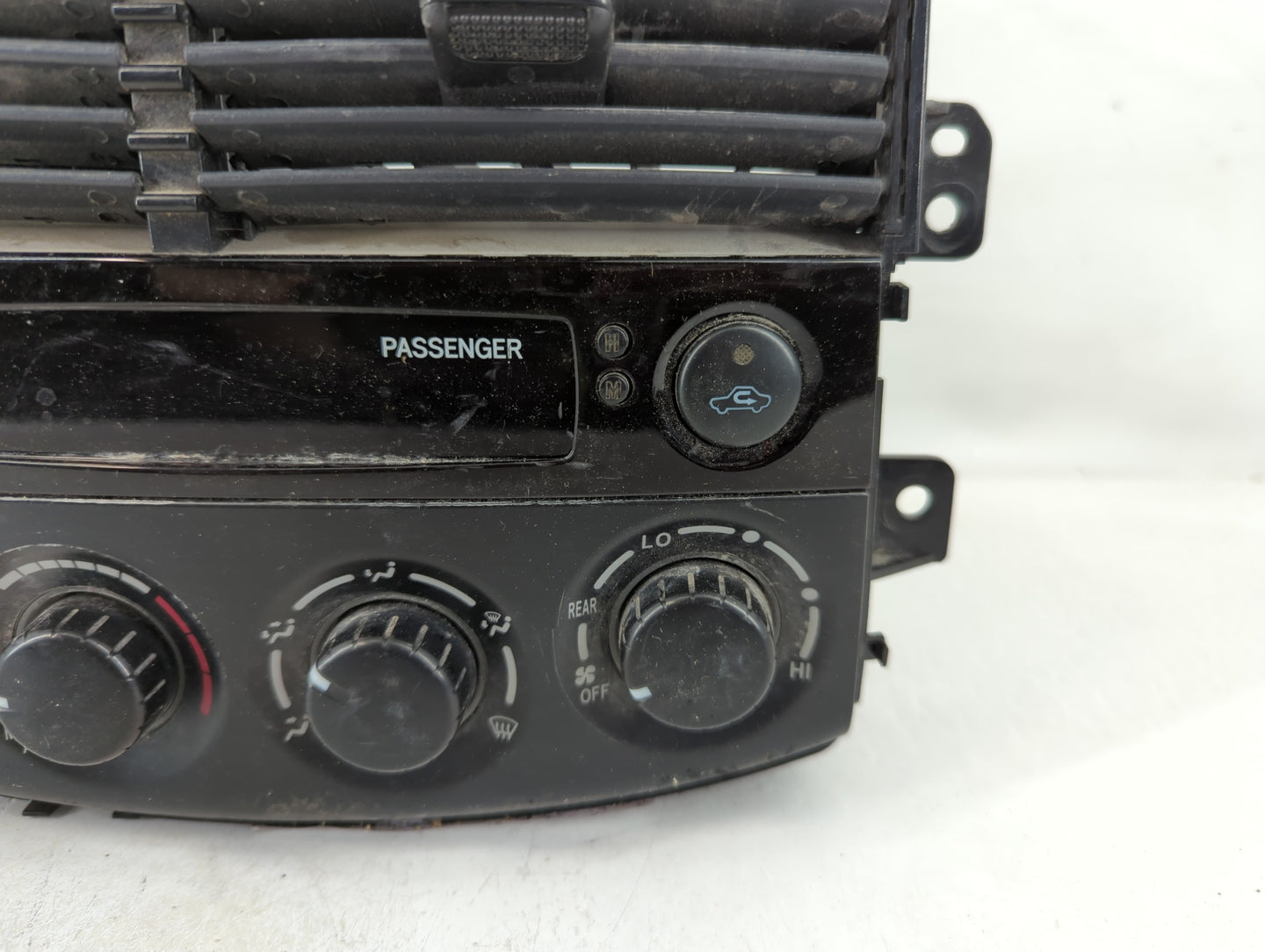 2004-2010 Toyota Sienna Climate Control Module Temperature AC/Heater Replacement P/N:84010-08130 Fits OEM Used Auto Parts - 