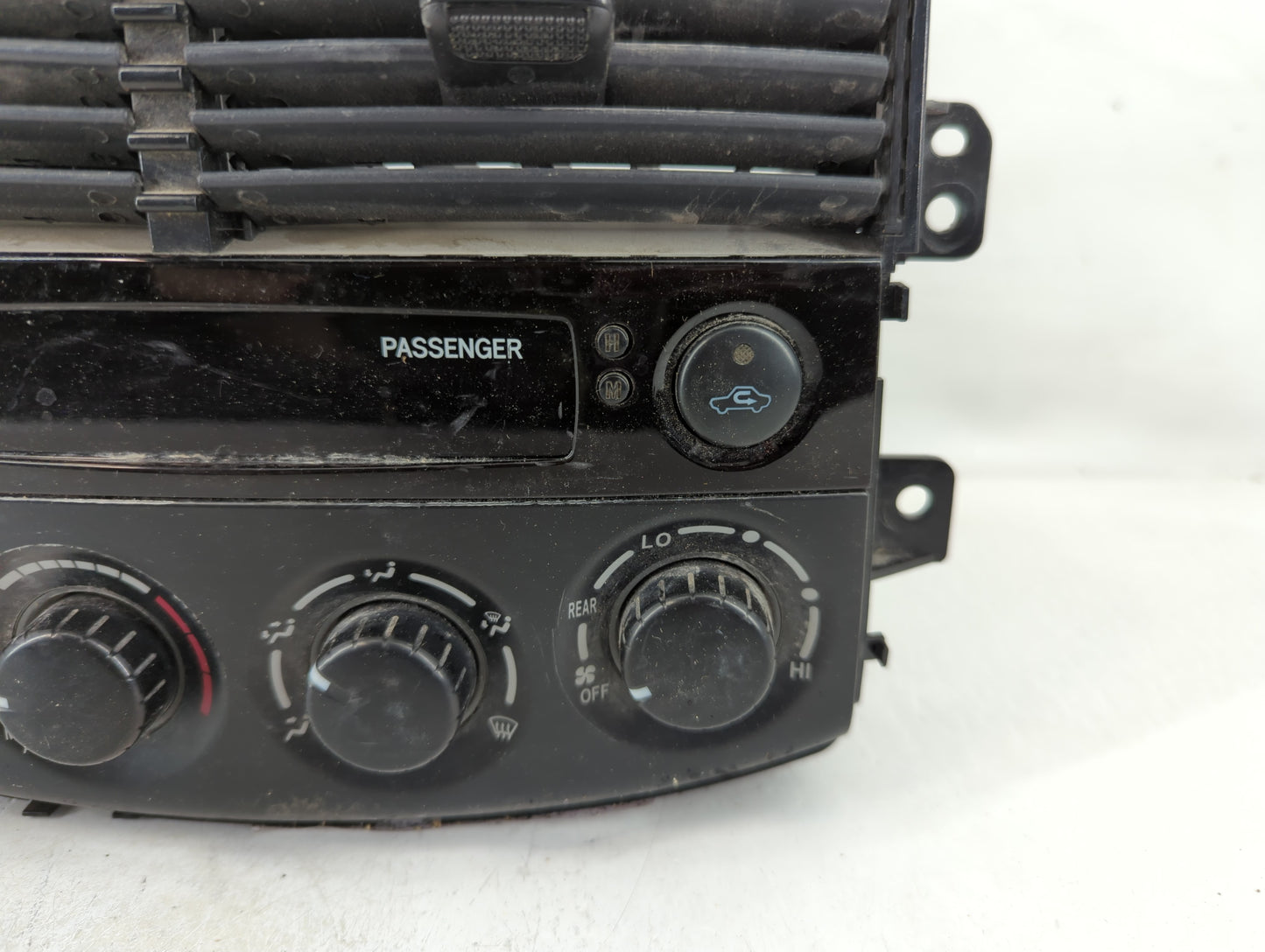 2004-2010 Toyota Sienna Climate Control Module Temperature AC/Heater Replacement P/N:84010-08130 Fits OEM Used Auto Parts - 