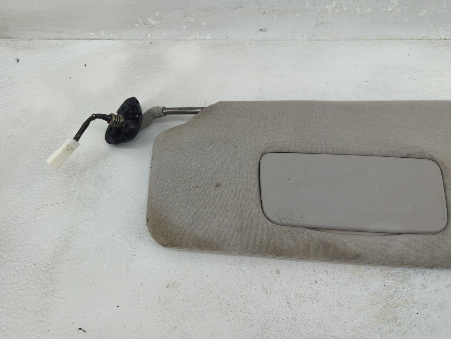 2005-2010 Toyota Sienna Sun Visor Shade Replacement Passenger Right Mirror Fits Fits 2005 2006 2007 2008 2009 2010 OEM Used 