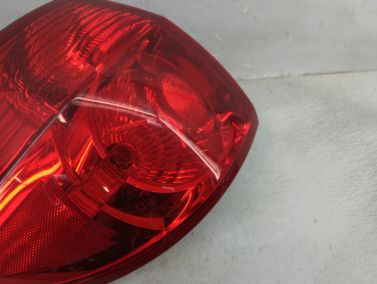 2006-2010 Toyota Sienna Tail Light Assembly Driver Left OEM Fits Fits 2006 2007 2008 2009 2010 OEM Used Auto Parts - Oemused