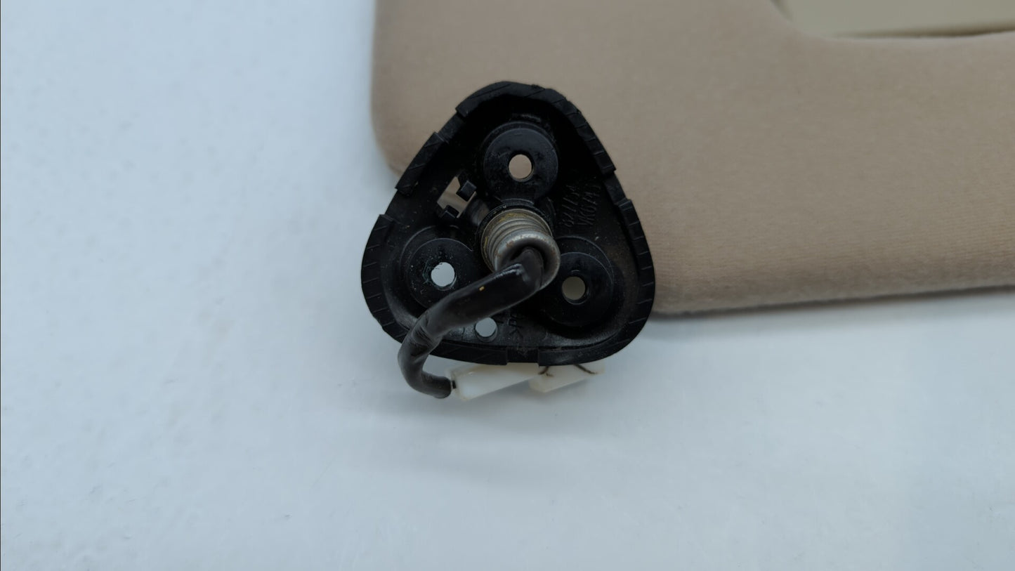 2005-2010 Toyota Sienna Sun Visor Shade Replacement Passenger Right Mirror Fits Fits 2005 2006 2007 2008 2009 2010 OEM Used 