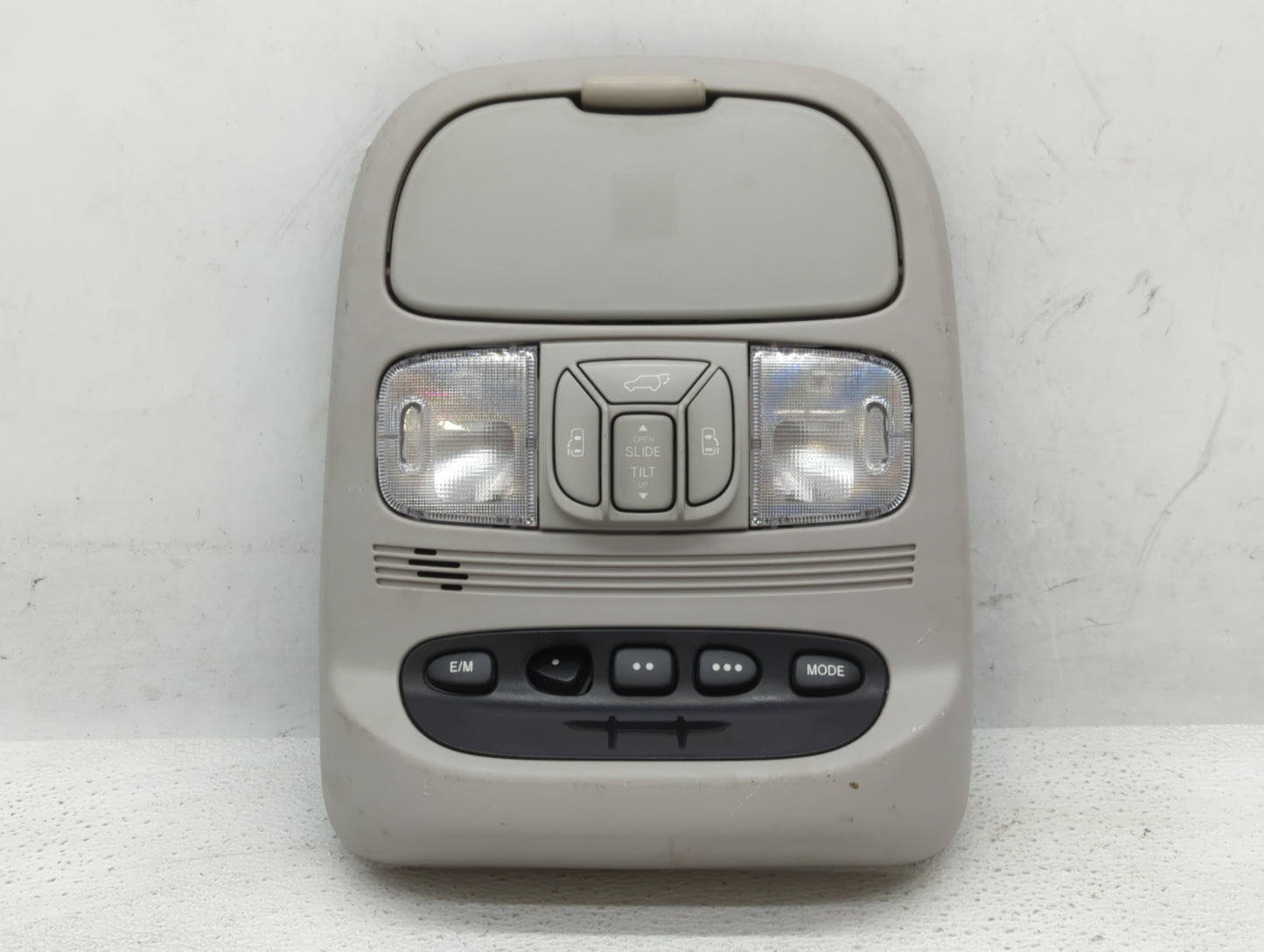 2010 Toyota Sienna Overhead Roof Console - Oemusedautoparts1.com