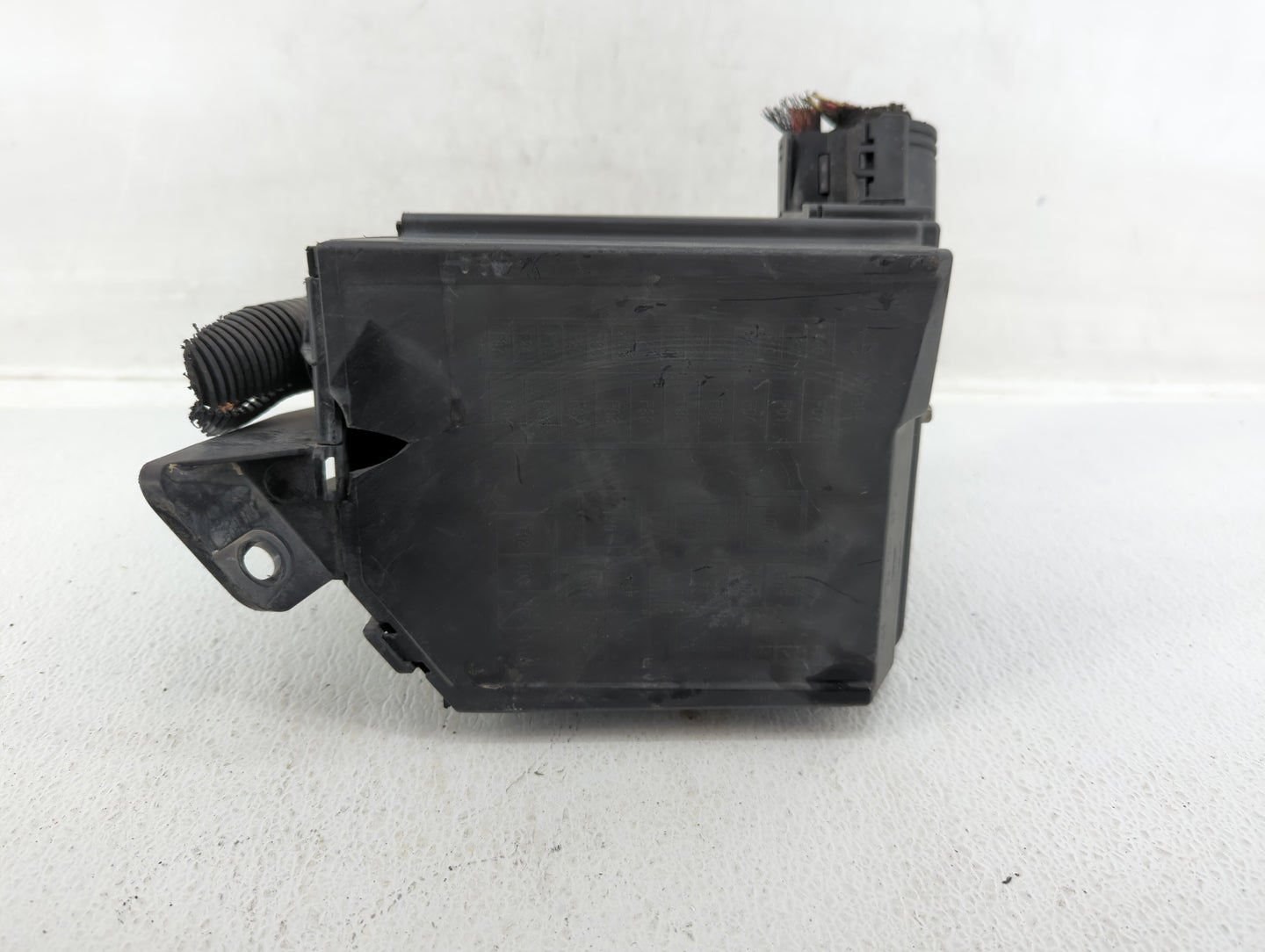 2008-2010 Toyota Sienna Fusebox Fuse Box Panel Relay Module P/N:82672-08053 Fits Fits 2008 2009 2010 OEM Used Auto Parts - O