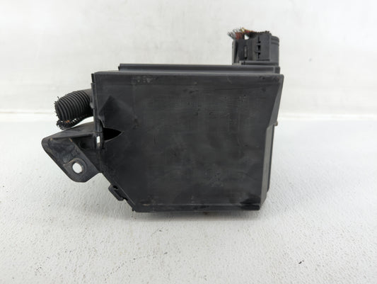 2008-2010 Toyota Sienna Fusebox Fuse Box Panel Relay Module P/N:82672-08053 Fits Fits 2008 2009 2010 OEM Used Auto Parts - O