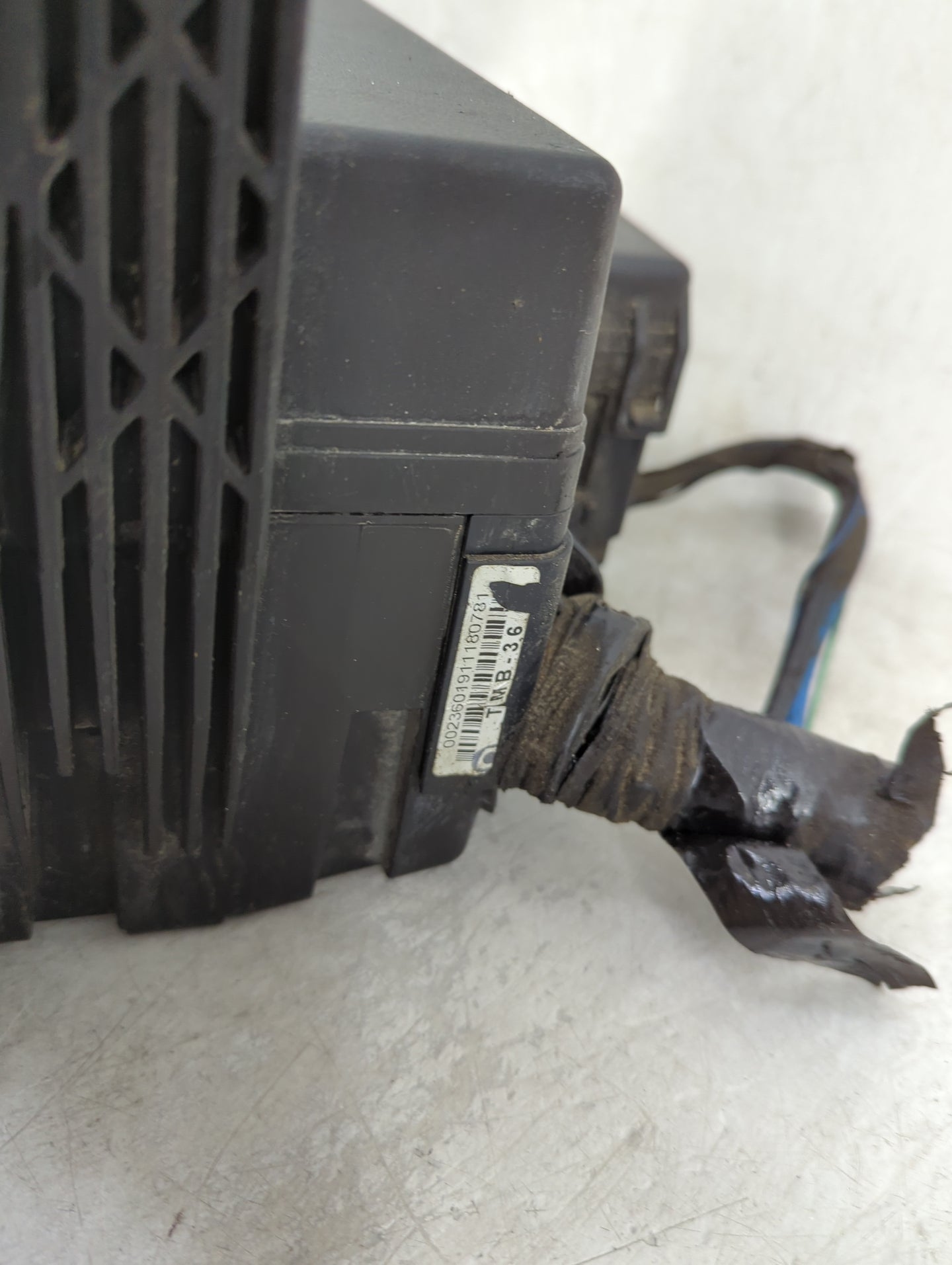 2005-2011 Toyota Tacoma Fusebox Fuse Box Panel Relay Module P/N:TMB-36 Fits Fits 2005 2006 2007 2008 2009 2010 2011 OEM Used