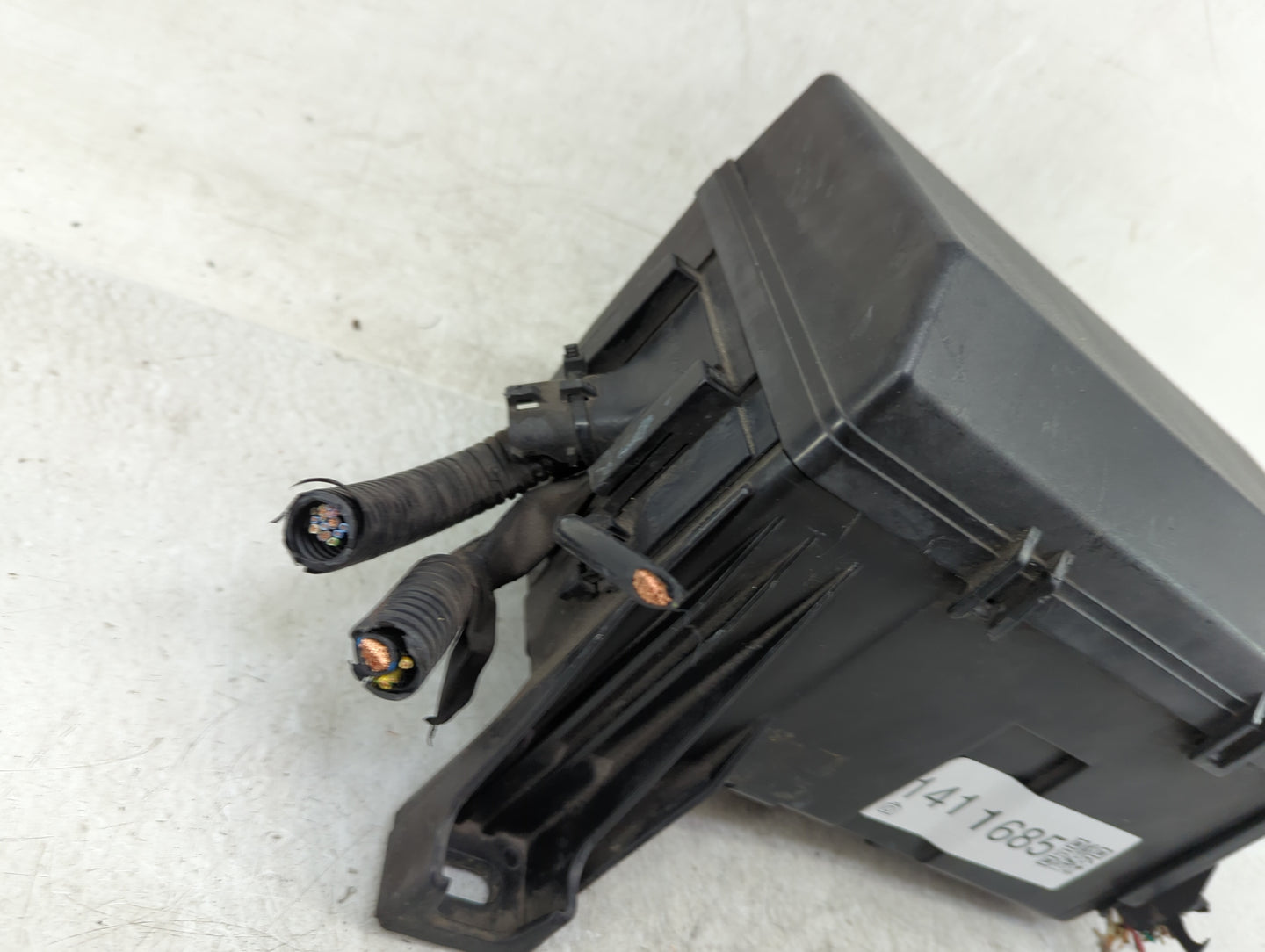 2005-2011 Toyota Tacoma Fusebox Fuse Box Panel Relay Module Fits Fits 2005 2006 2007 2008 2009 2010 2011 OEM Used Auto Parts